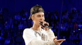 Justin Bieber - Fotocredits Lou Stejskal (Wikimedia Commons)