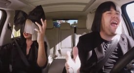 Sia, Carpool Karaoke - Bron: Screenshot YouTube