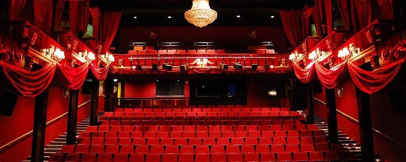 lockdown, poppodia, culturele sector, Theaters en concertzalen, Ed Gamble, Nienke Plas, The Dutch Eagles, Dennis van Aarssen, Theaterzaal, musical, cabaret, podium - Credits MarringsBerwick - Wikimedia Commons (CC BY-SA 3.0) - Dolfje Weerwolfje