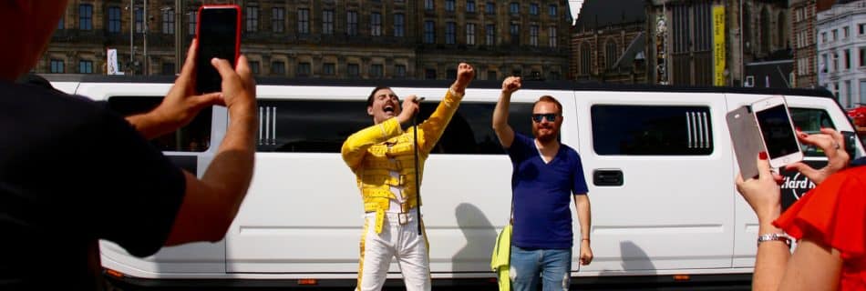 Beeld Freddie Mercury op de Dam - Hard Rock Café Amsterdam - Bron: Persbericht Hard Rock Café