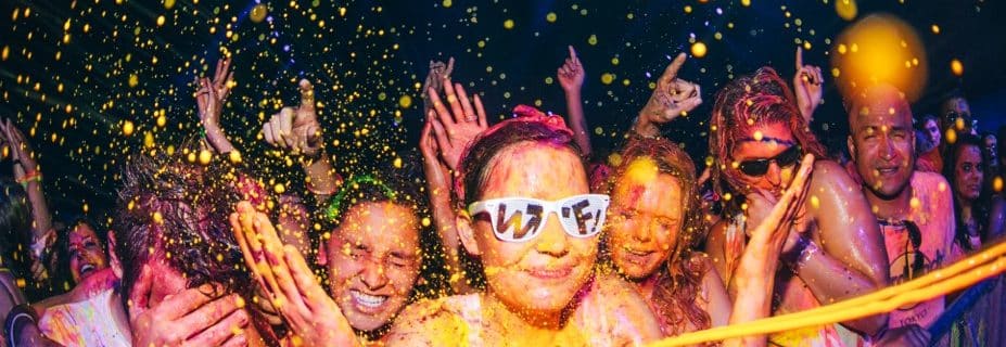 Neonsplash Paint Party - Foto: Matthew Mockridge - Wikimedia Commons