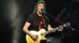 Steve Hackett - Foto: Carl Lender - Flickr (CC BY 2.0)