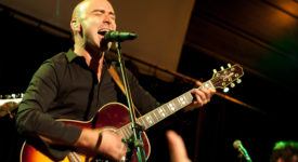 Ed Kowalczyk - Foto: Dave Herholz - (Bron: Flickr) (CC BY-SA 2.0)