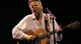 Tommy Emmanuel - fotograaf: NicolasDUVIVIER - Wikimedia Commons (CC BY-SA 3.0)