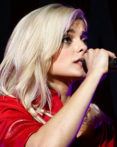 Bebe Rexha - Foto: Justin Higuchi - (Bron: Wikimedia Commons)