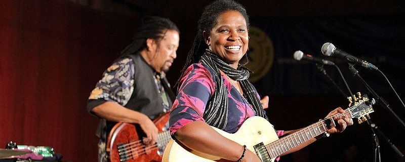 Ruthie Foster - Foto Schorle (Wikimedia Commons)