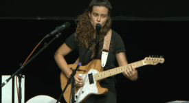 Tash Sultana - Bron: Youtube