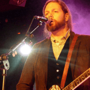 Rich Robinson (The Black Crowes, The Magpie Salute) - Foto Teresa Sedo (Flickr) (CC BY-SA 2.0)