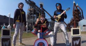 The Wackids spelen Rage Against The Machine | Bron: YouTube