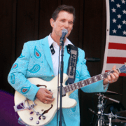 Chris Isaak - Foto Xrayspx (Flickr) (CC BY-SA 2.0)