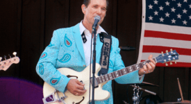 Chris Isaak - Foto Xrayspx (Flickr) (CC BY-SA 2.0)