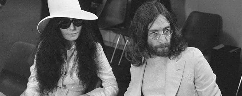 Yoko Ono en John Lennon (Imagine) - Foto Joost Evers (Wikimedia)