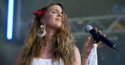 Joss Stone - Foto Benoît Derrier - Wikimedia Commons (CC BY-SA 2.0)