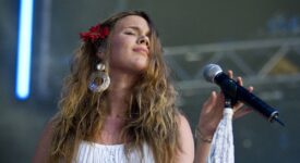 Joss Stone - Foto Benoît Derrier - Wikimedia Commons (CC BY-SA 2.0)