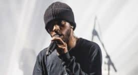 6lack - Foto The Come Up Show (Wikimedia Commons)