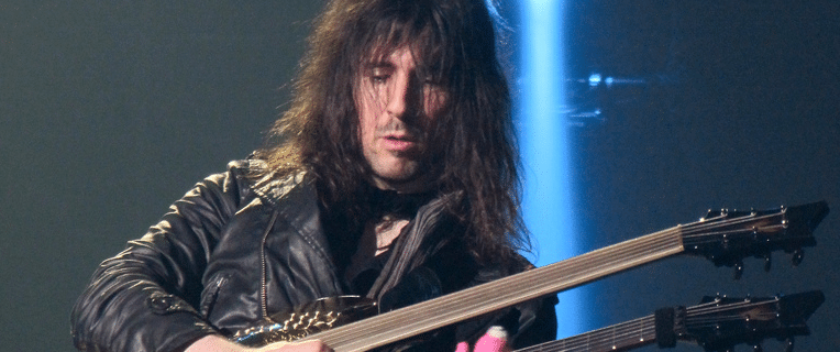 Bumblefoot (Sons of Apollo, Guns N' Roses) - Foto Ed Vill (Flickr) (CC BY 2.0)