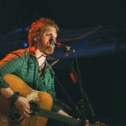 Glen Hansard Stadsschouwburg Groningen, Glen Hansard - Foto Tristan Loper (Flickr) - (CC BY-SA 2.0)