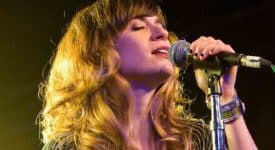 Nicole Atkins - Fotocredits: Kirk Stauffer (Wikimedia Commons)