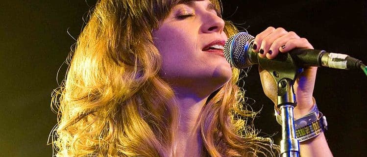 Nicole Atkins - Fotocredits: Kirk Stauffer (Wikimedia Commons)