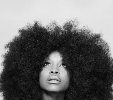 Erykah Badu - Bron: Flickr - Fotocredits: Isaac Campbell (CC BY 2.0)