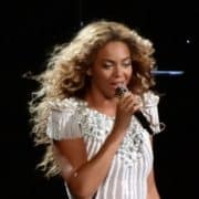 Beyoncé - Fotocredits: Nat Ch Villa (Wikimedia Commons, CC BY 2.0)