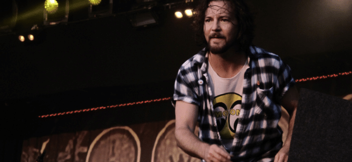 Eddie Vedder (Pearl Jam) - Foto Michele Boccamazzo (Flickr, CC BY 2.0)