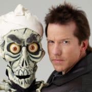 Jeff Dunham (cropped) - Foto Richard Mclaren (Wikimedia, CC BY-SA 3.0) (2)