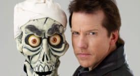 Jeff Dunham (cropped) - Foto Richard Mclaren (Wikimedia, CC BY-SA 3.0) (2)