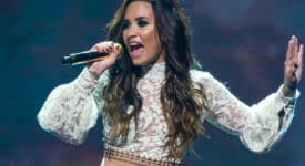 Demi Lovato - Bron: Wikimedia (CC BY 2.0) - Fotocredits: Ralph Arvesen