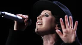 Dolores O'Riordan (The Cranberries) - Foto Eva Rinaldi (Wikimedia Commons, CC BY-SA 2.0) Cranberries