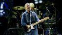 Eric Clapton (cropped) - Foto Raph_PH (Flickr, CC BY 2.0)