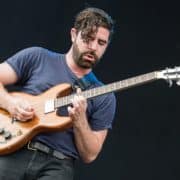 Foals Yannis Philippakis - Fotocredits Stefan Brending Wikimedia (CC BY-SA 3.0)