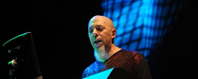Jordan Rudess (Dream Theater) - Foto Kuba Bozanowski (Wikimedia Commons, CC BY 2.0)