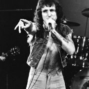 Bon Scott (AC/DC) - Wikimedia Commons (CC BY-SA 4.0)