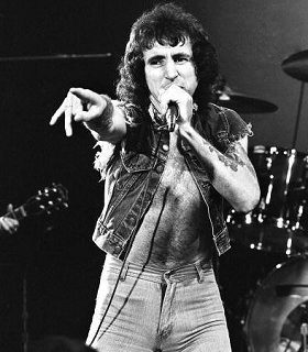 Bon Scott (AC/DC) - Wikimedia Commons (CC BY-SA 4.0)