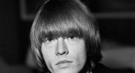 Brian Jones - The Rolling Stones (wikimedia, publiek domein)