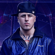 Nicky Jam (cropped) - Foto Siednji Leon (Flickr, CC BY 2.0)