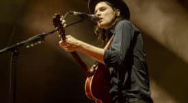 James Bay - Foto: pitpony.photography (Wikimedia, CC BY-SA 3.0)