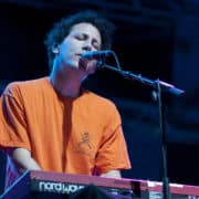 Yo La Tengo - LivePict.com [CC BY-SA 3.0 (https://creativecommons.org/licenses/by-sa/3.0)], via Wikimedia Commons