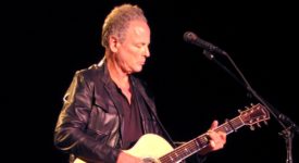 Lindsey Buckingham (Fleetwood Mac) - Author: Steve Proctor - Wikimedia Commons CC BY-SA 4.0