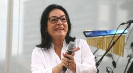 Nana Mouskouri. Author: SpreeTom. (Wikimedia Commons, CC BY-SA 3.0)