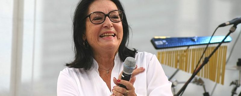 Nana Mouskouri. Author: SpreeTom. (Wikimedia Commons, CC BY-SA 3.0)