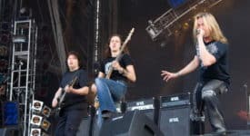 Stratovarius Timo Tolkki, Lauri Porra, Timo Kotipelto, Wacken Open Air 2007. Auteur: Matthias 'mattness' Bauer (wikimedia commons, CC BY-SA 3.0)