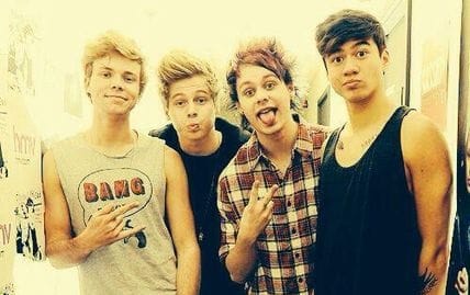 5 Seconds Of Summer (5SOS) - Fotocredits Lovebugjmacer - Wikimedia Commons (CC BY-SA 4.0)