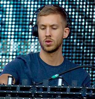 Calvin Harris - Fotocredits Carlos Delgado - Wikimedia Commons (CC BY-SA 3.0)