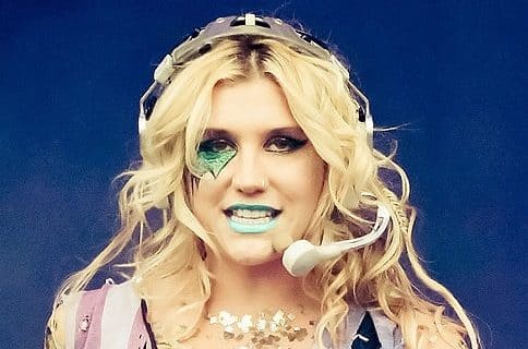 Kesha - Fotograaf Peter Neill - Wikimedia Commons (CC BY 2.0)