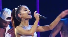 Ariana Grande - Fotocredits Emma Sheehan - Wikimedia Commons (CC BY-SA 2.0)