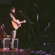 Gregory Alan Isakov - Foto: Abby Gillardi (Flickr, CC BY 2.0)