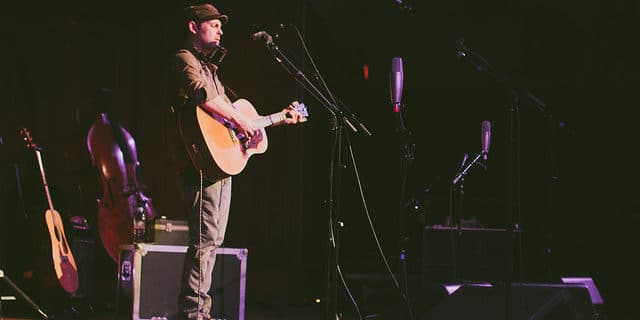 Gregory Alan Isakov - Foto: Abby Gillardi (Flickr, CC BY 2.0)