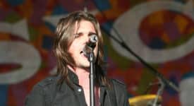 Juanes - Credits: Venex via Wikimedia Commons (CC BY 3.0)